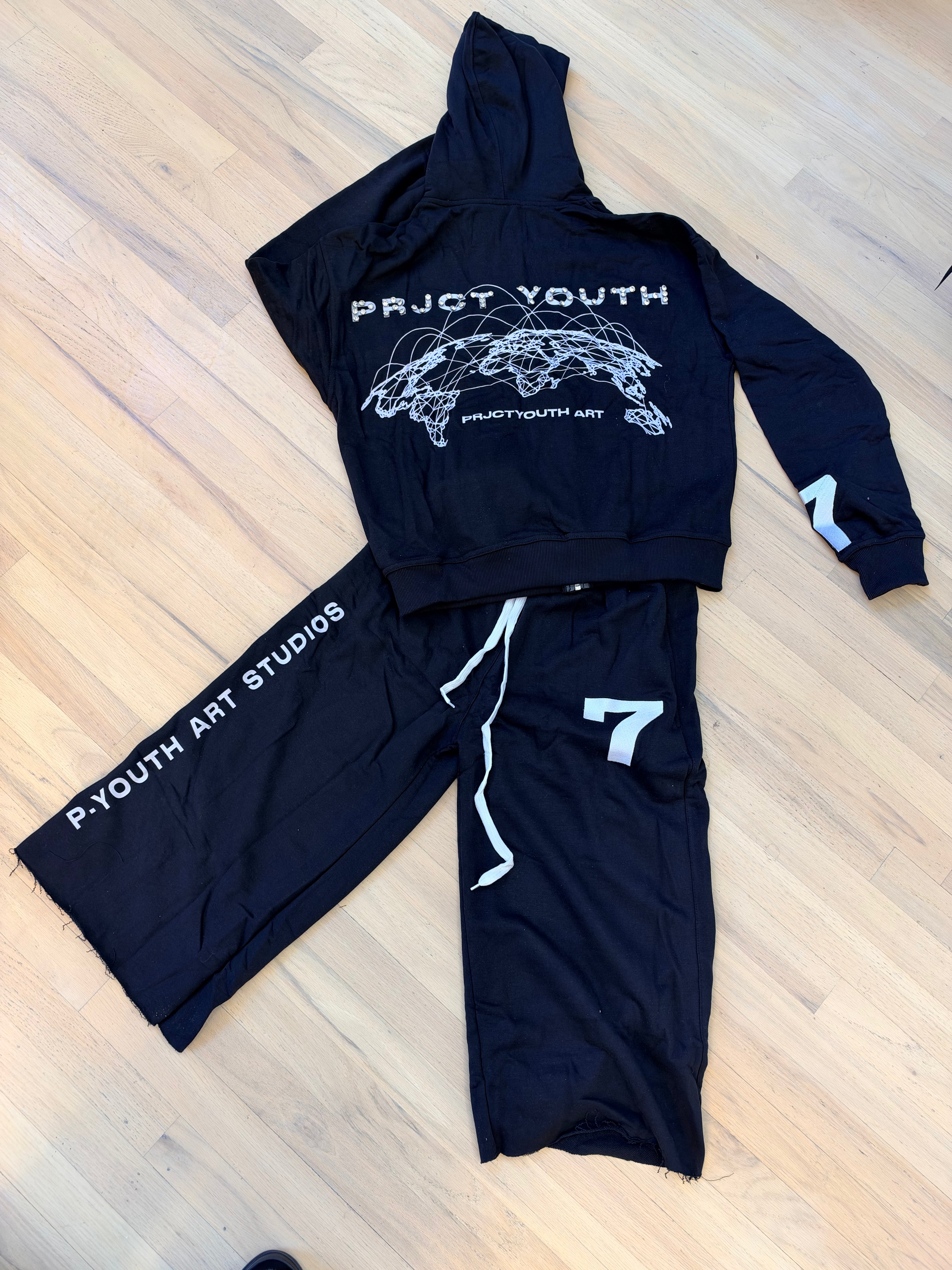 P-Youth Art Studio Long (Short Set)