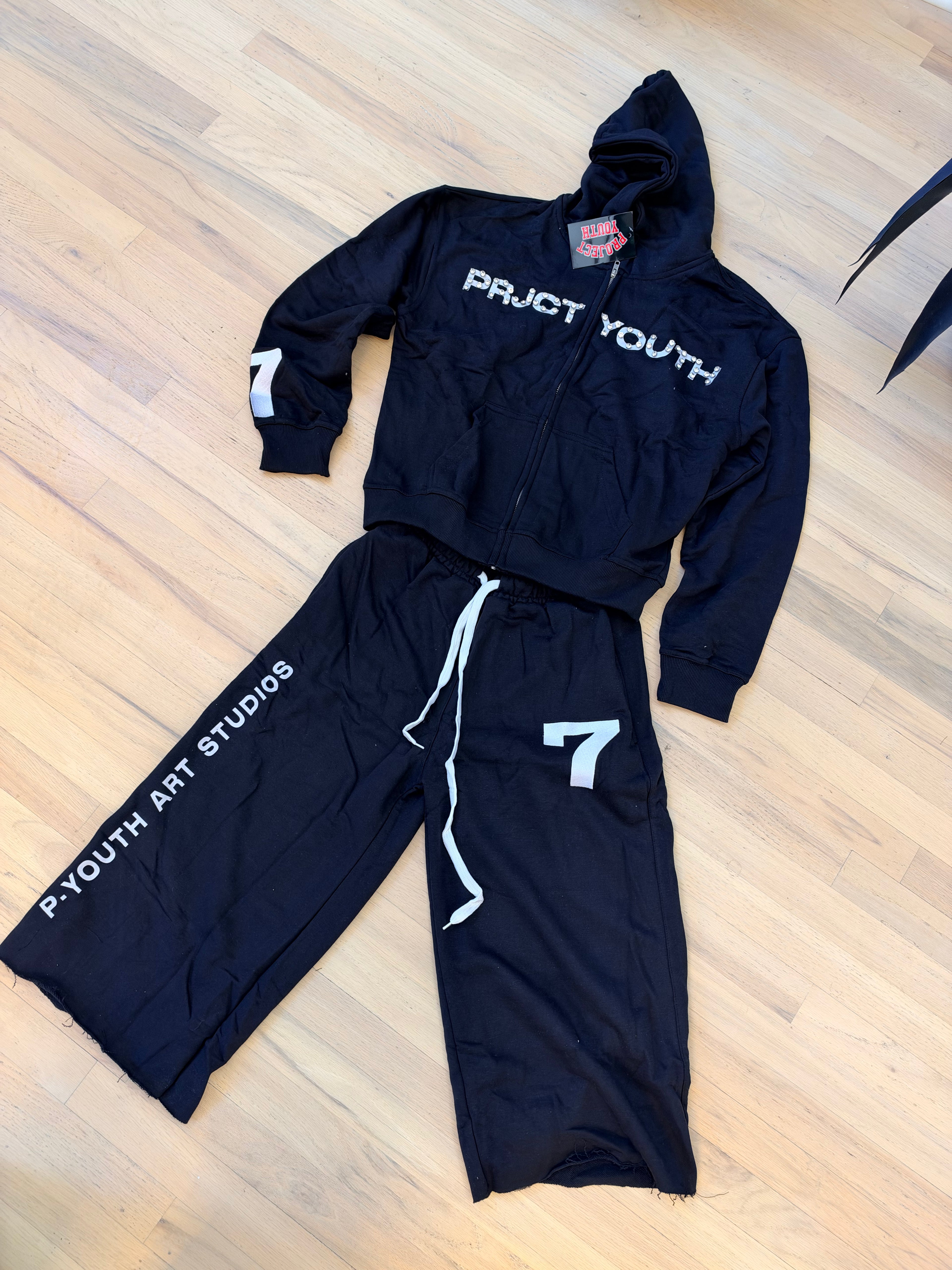 P-Youth Art Studio Long (Short Set)